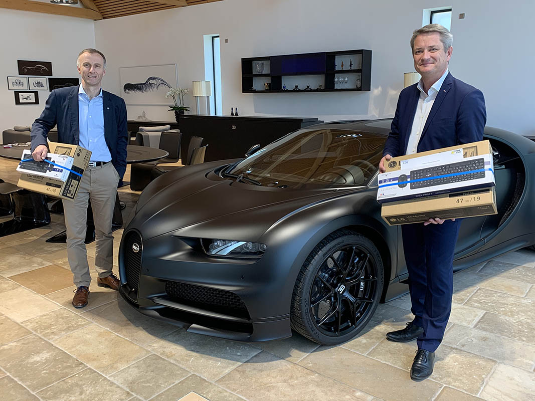 Bugatti prend part à l’opération de don d’ordinateurs pour les collégiens alsaciens  